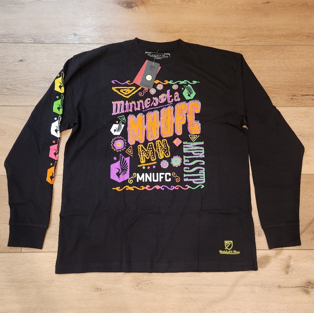 Men's Mitchell & Ness Black Minnesota United FC  Long Sleeve T-Shirt ...… - Picture 2 of 7